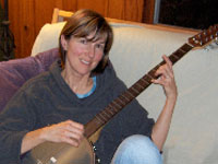 Leigh with Sympathetic Banjo :: Click to enlarge